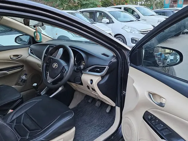 Used Toyota Yaris V CVT [2018-2020] in Kanpur