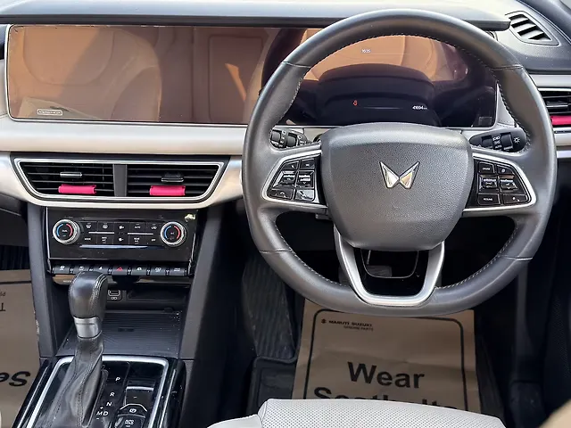 Used Mahindra Old Generation XUV700 AX 7 Diesel AT AWD Luxury Pack 7 STR [2021] in Lucknow
