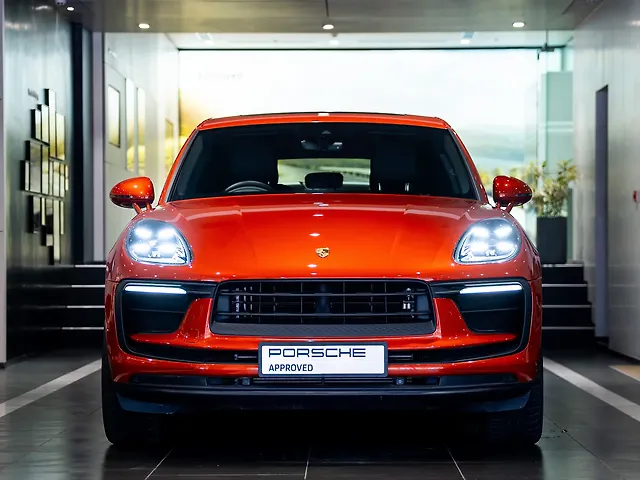 Used Porsche Macan Base in Mumbai