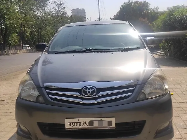 Used 2010 Toyota Innova in Nashik