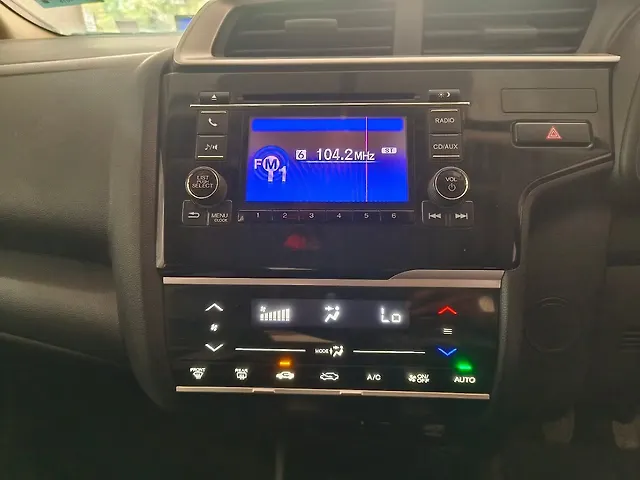 Used Honda Jazz [2015-2018] V Petrol in Pune