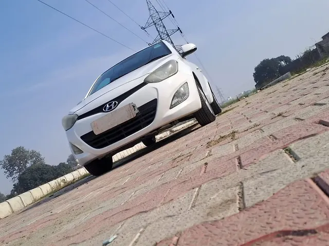 Used Hyundai i20 [2012-2014] Sportz 1.4 CRDI in Rudrapur