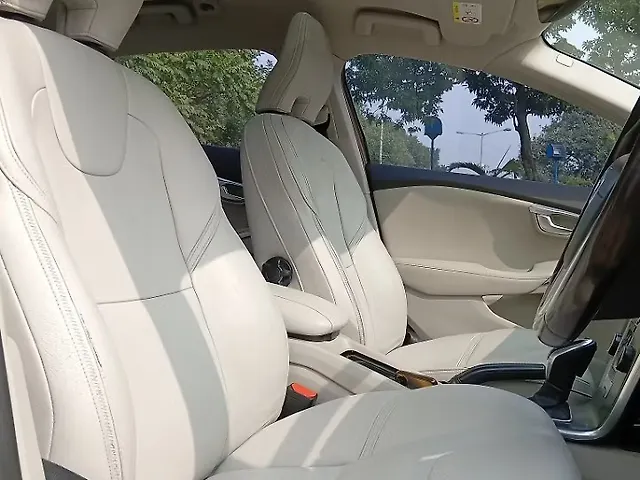 Used Volvo V40 Cross Country [2013-2016] D3 Inscription in Kolkata