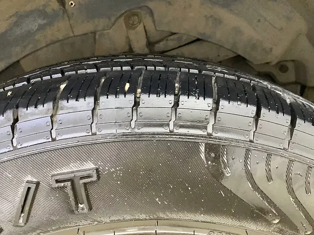 Used Mahindra XUV500 W9 [2018-2020] in Mumbai