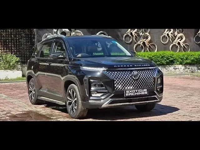 Used MG Hector Plus [2023-2025] Blackstorm 1.5 Turbo Petrol CVT 7 STR in Lucknow