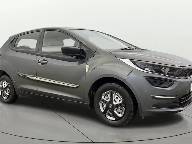 Used 2021 Tata Altroz in Delhi