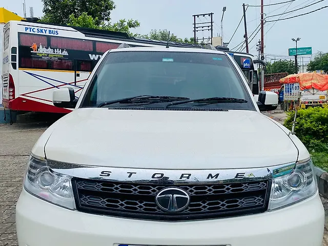 Used 2015 Tata Safari in Lucknow