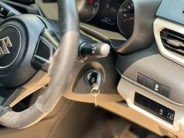 Used Maruti Suzuki Dzire VXi Petrol Manual in Thane