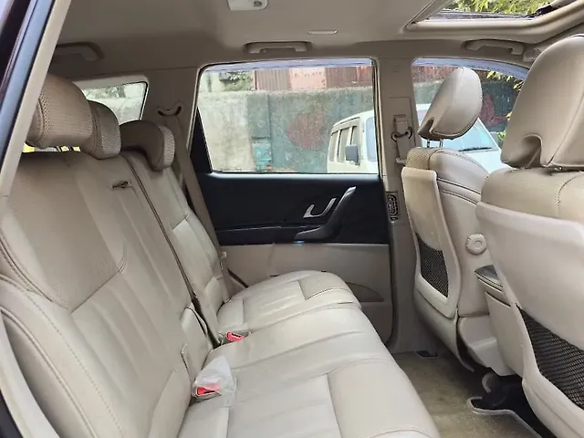 Used Mahindra XUV500 [2015-2018] W10 AWD in Thane