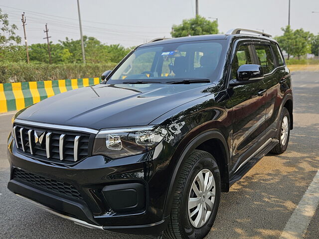 Second Hand 2023 Mahindra Scorpio N Z6 Diesel AT 2WD 7 STR for sale at ...