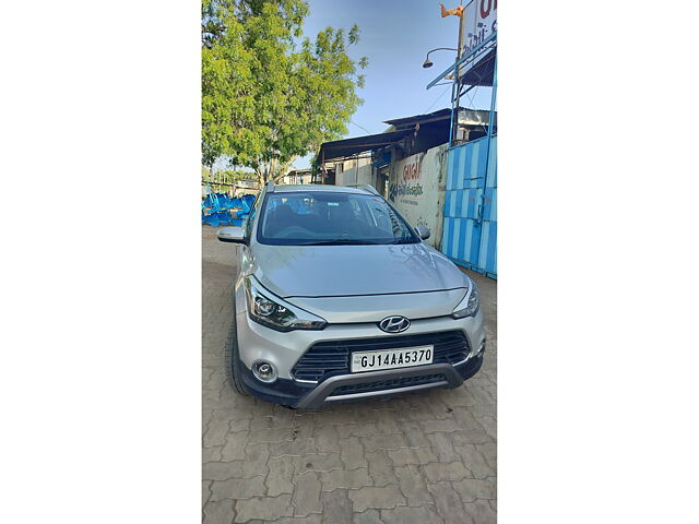 Used 2015 Hyundai i20 Active in SavarKundla