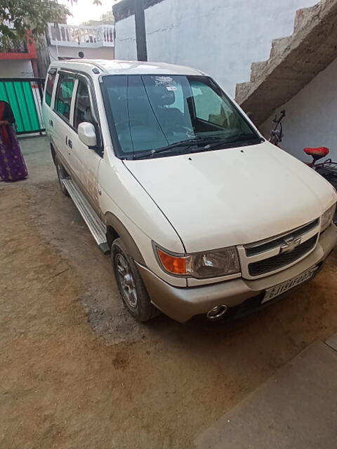 Used 2015 Chevrolet Tavera in Jabalpur