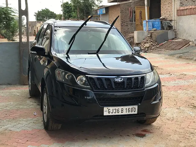 Second Hand Mahindra XUV500 [2015-2018] W4 [2015-2016] in Rajkot