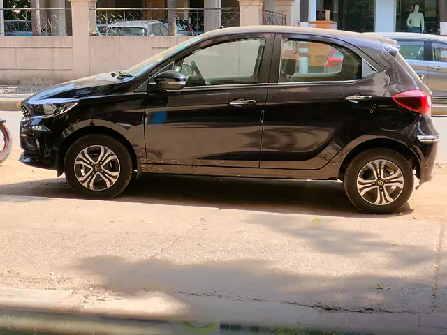 Used 2022 Tata Tiago in Mumbai