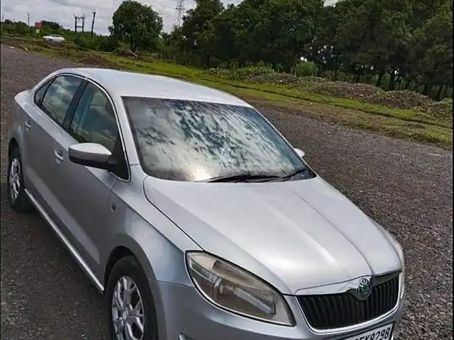 Used 2013 Skoda Rapid in Bhavnagar