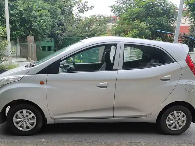 Used 2013 Hyundai Eon in Lucknow