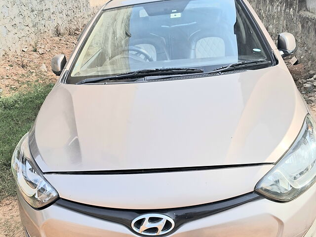 Used 2013 Hyundai i20 in Jaipur