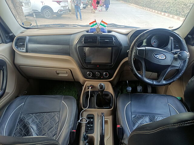 Used Mahindra TUV300 [2015-2019] T4 Plus in Kanpur