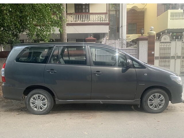 Used Toyota Innova [2013-2014] 2.5 GX 8 STR BS-IV in Gurgaon