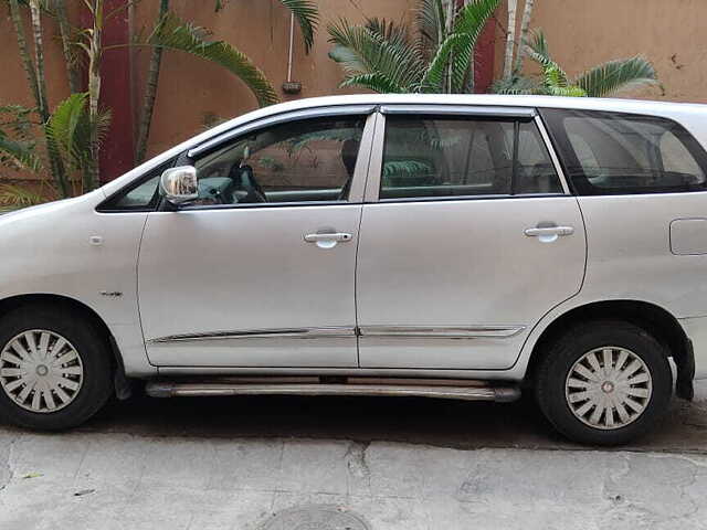 Used Toyota Innova [2009-2012] 2.5 GX 8 STR in Kolkata