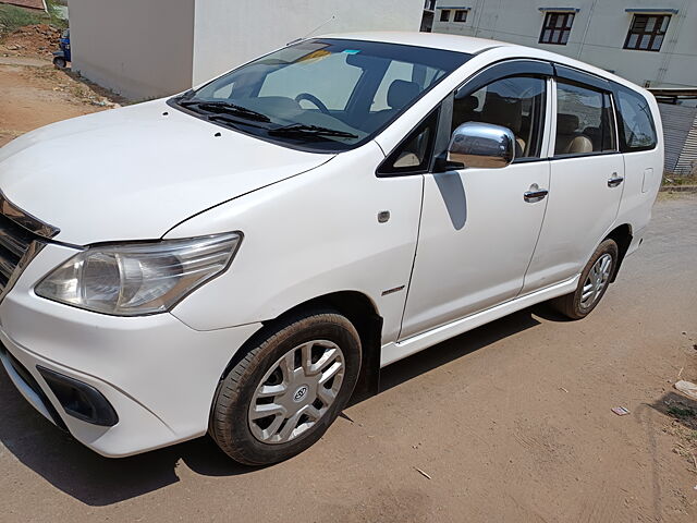 Used 2013 Toyota Innova in Mysore