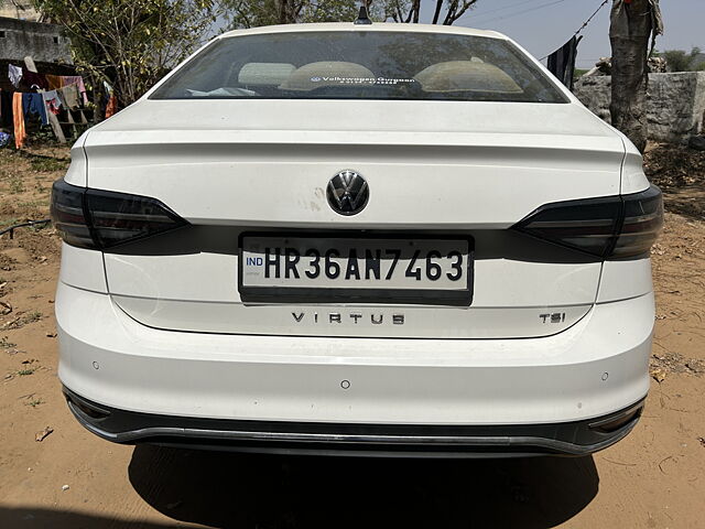 Used Volkswagen Virtus [2022-2023] Highline 1.0 TSI MT in Gurgaon