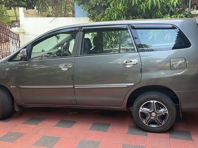 Used Toyota Innova [2005-2009] 2.5 G4 8 STR in Thiruvananthapuram