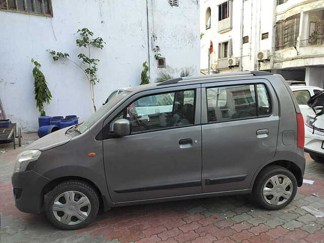 Used Maruti Suzuki Wagon R 1.0 [2014-2019] VXI in Ahmedabad