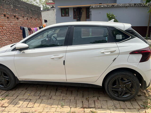 Used Hyundai i20 [2020-2023] Sportz 1.2 MT [2020-2023] in Gorakhpur
