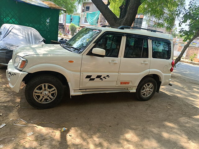 Used 2013 Mahindra Scorpio in Indore