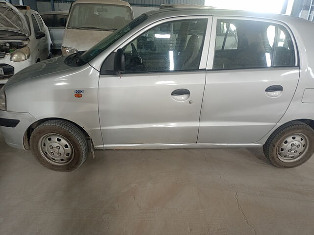 Used 2011 Hyundai Santro in Gandhinagar