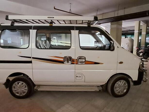 Used Maruti Suzuki Eeco 5 STR AC [2022-2023] in Hyderabad