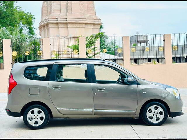 Used Renault Lodgy 85 PS RXZ Stepway 8 STR in Vadodara