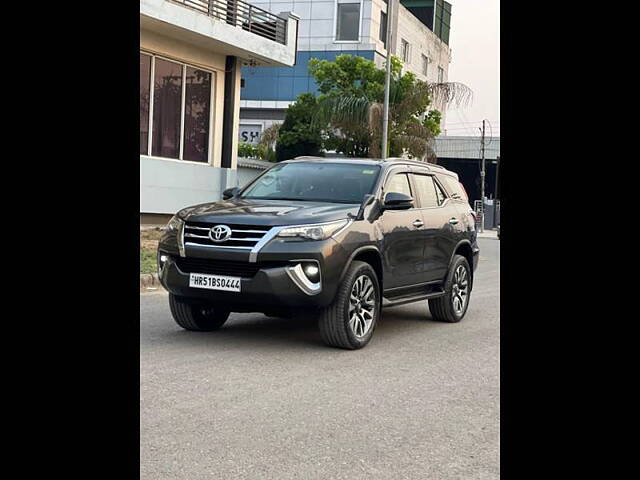 Used Toyota Fortuner [2016-2021] 2.8 4x2 AT [2016-2020] in Chandigarh