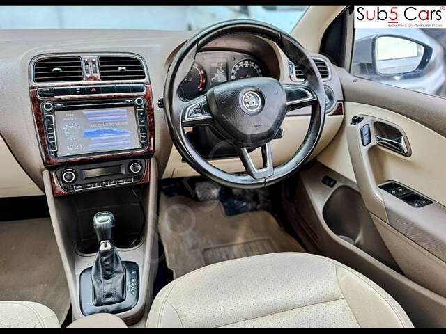 Used Skoda Rapid [2015-2016] 1.6 MPI Style Plus AT in Hyderabad