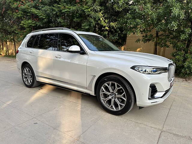 Used BMW X7 [2019-2023] xDrive30d DPE Signature 7STR in Hyderabad