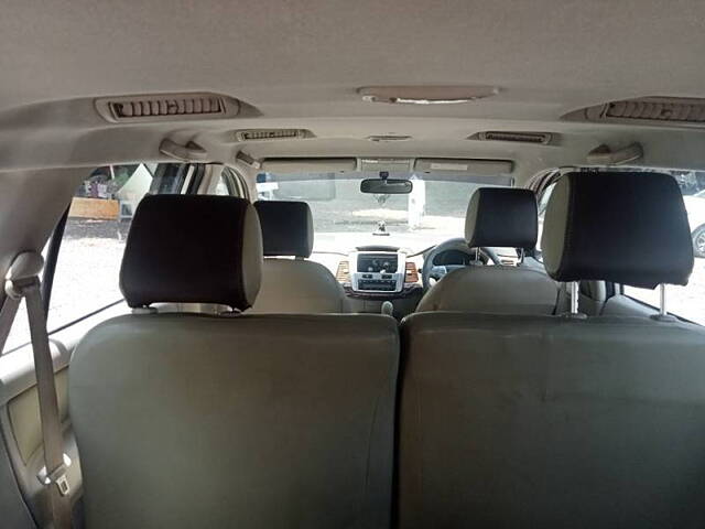 Used Toyota Innova [2009-2012] 2.5 VX 8 STR BS-IV in Mumbai