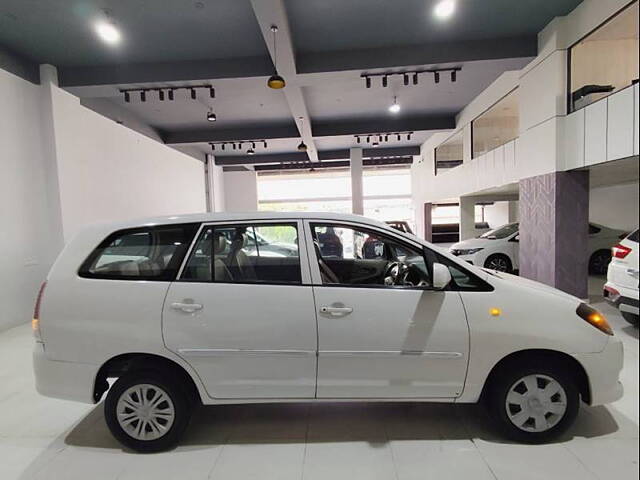 Used Toyota Innova [2009-2012] 2.5 GX 8 STR BS-IV in Jaipur