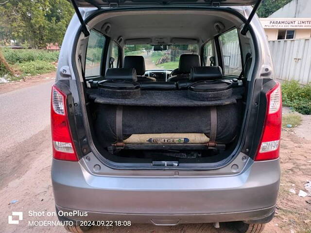 Used Maruti Suzuki Wagon R 1.0 [2014-2019] LXI in Vadodara