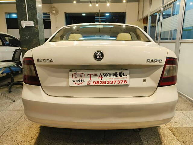 Used Skoda Rapid Ambition 1.5 TDI AT in Kolkata