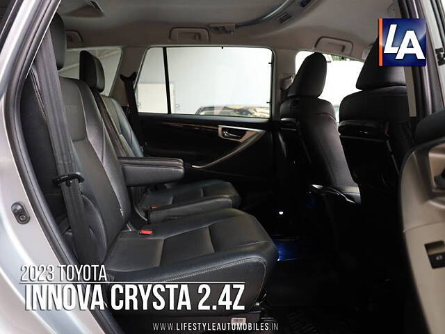 Used Toyota Innova Crysta ZX 2.4 7 STR in Kolkata