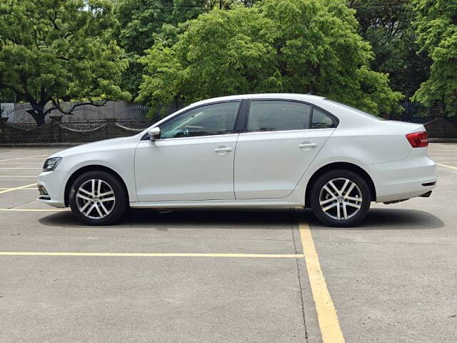 Used Volkswagen Jetta Highline TDI AT in Pune