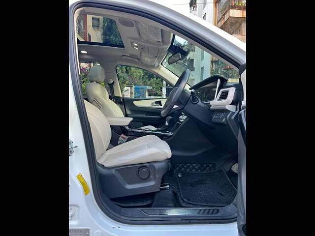 Used Mahindra XUV700 AX 7 Diesel  AT Luxury Pack 7 STR [2021] in Mumbai