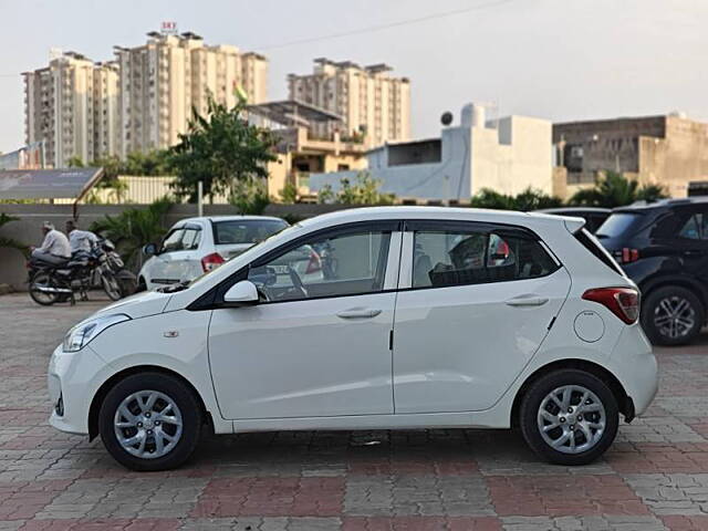 Used Hyundai Grand i10 Magna 1.2 Kappa VTVT CNG in Rajkot