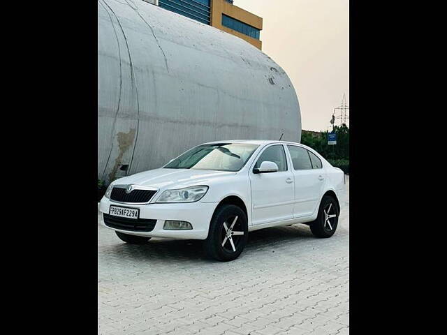 Used 2013 Skoda Laura in Mohali