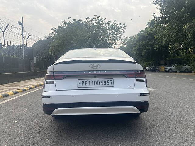 Used Hyundai Verna SX 1.5 Turbo Petrol DCT in Delhi