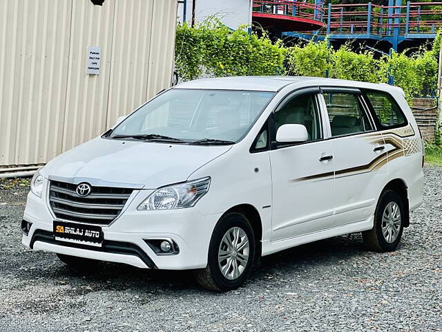 Used Toyota Innova [2012-2013] 2.5 GX 8 STR BS-III in Ahmedabad