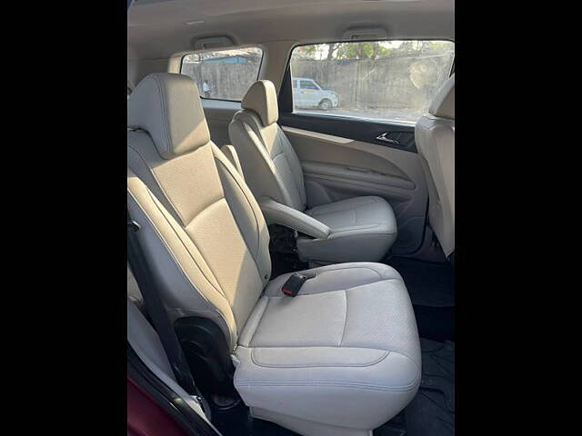 Used Mahindra Marazzo [2018-2020] M8 7 STR in Mumbai