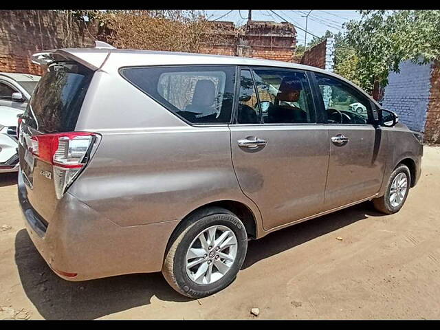 Used Toyota Innova Crysta [2016-2020] 2.4 V Diesel in Kanpur