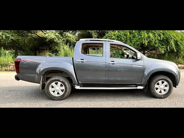 Used Isuzu D-Max V-Cross [2016-2018] 4x4 in Delhi